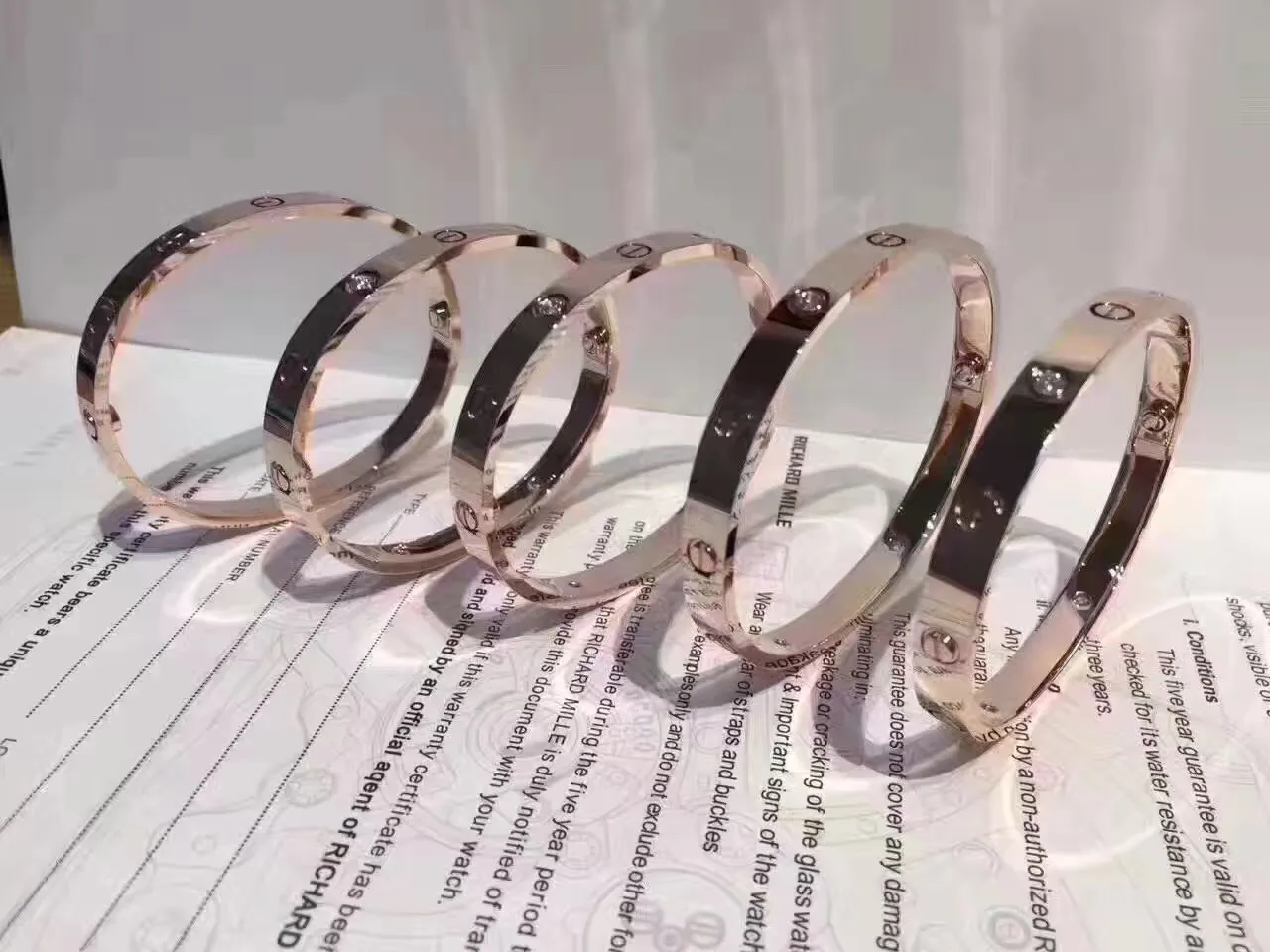 Cartier Love سوار ذهب أسود نمط مسمار مينا أو جلد حزام سوار 6
