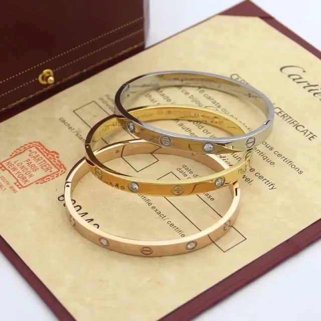 Cartier Love Bracelet সোনা গোলাপি সোনা রূপা স্ট্যাকেবল স্ক্রু মোটিফ ক্রিস্টাল ব্রেসলেট 5