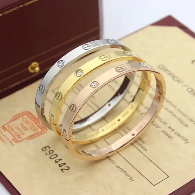 Cartier Love Bracelet সোনা গোলাপি সোনা রূপা স্ট্যাকেবল স্ক্রু মোটিফ ক্রিস্টাল ব্রেসলেট 6