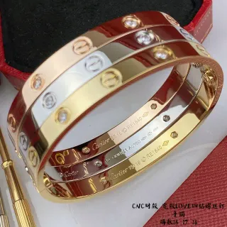 Cartier Love মাল্টি-টোন গোল্ড স্ক্রু-মোটিফ পেভড স্টোন ব্রেসলেট