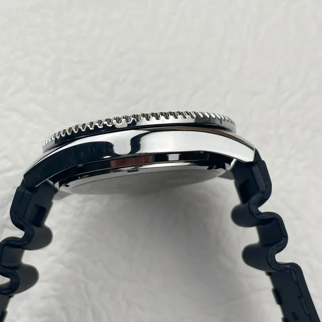 Casio Montre de plongée lunette bleue et noire quartz 2
