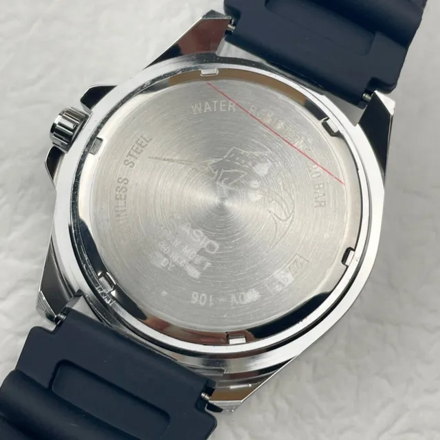 Casio Montre de plongée lunette bleue et noire quartz 3