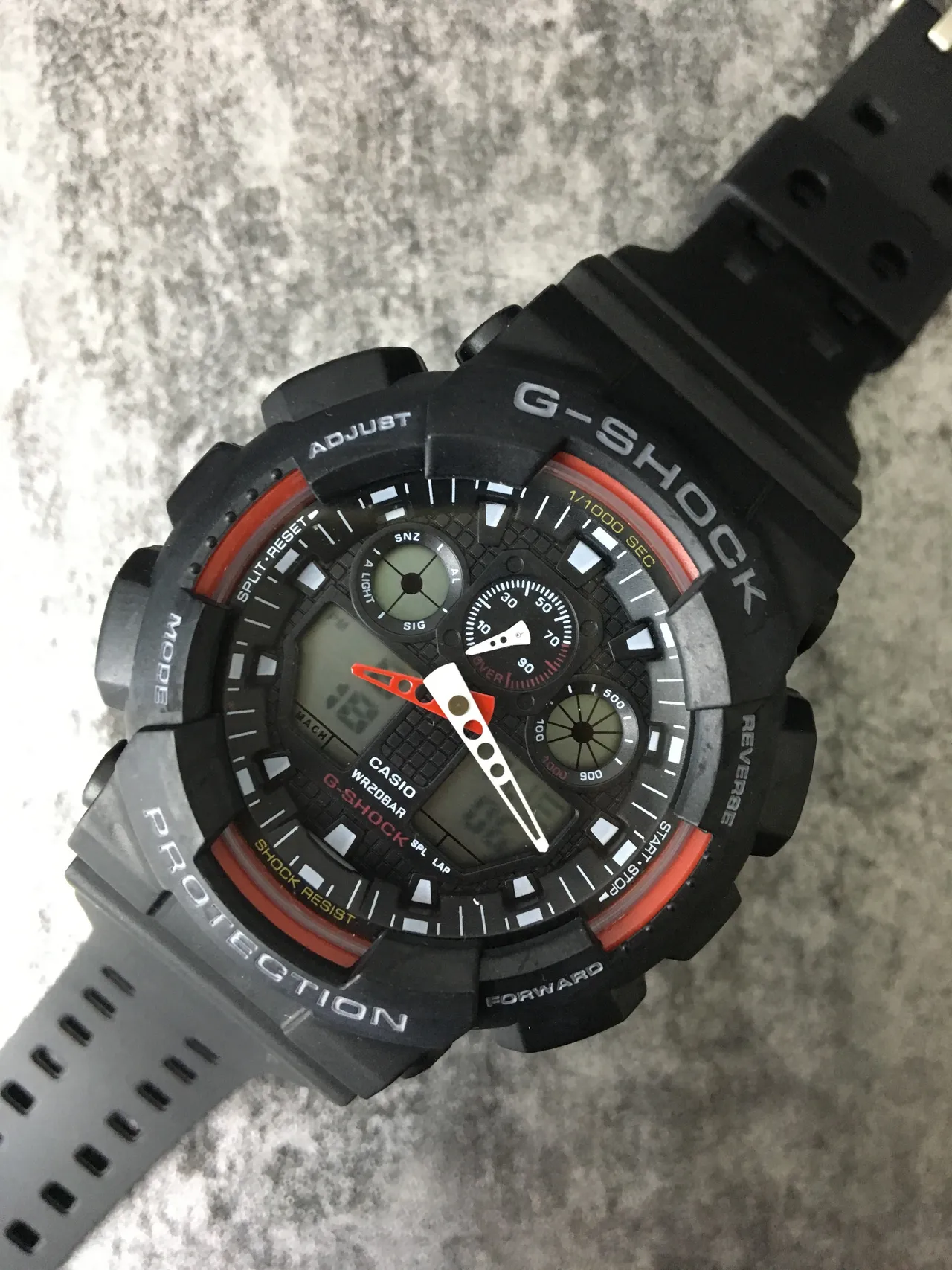 Casio G-Shock GA-100 काला और लाल स्पोर्ट्स वॉच 5
