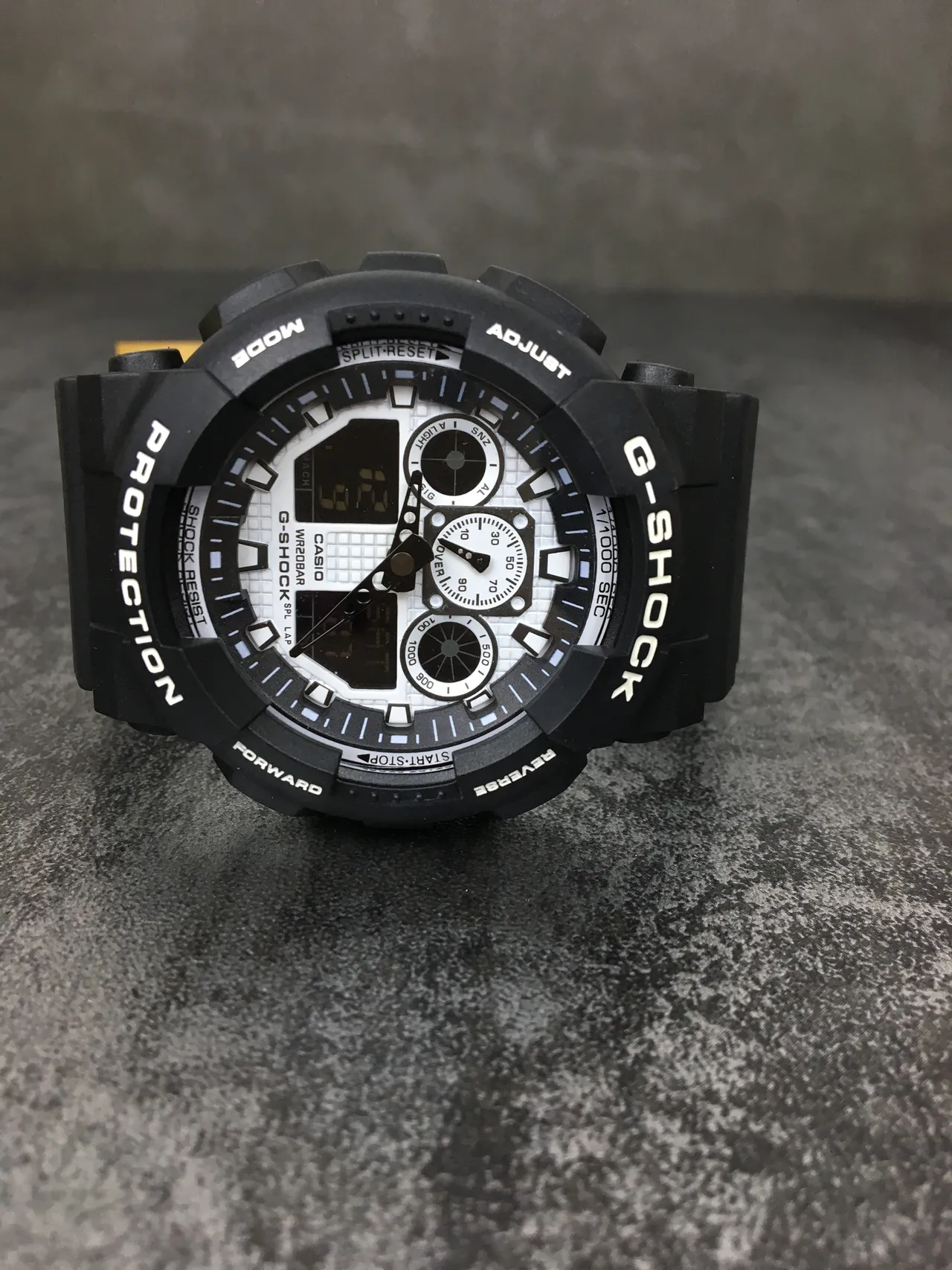 Casio G-Shock GA-100 Montre sportive noire et blanche 8