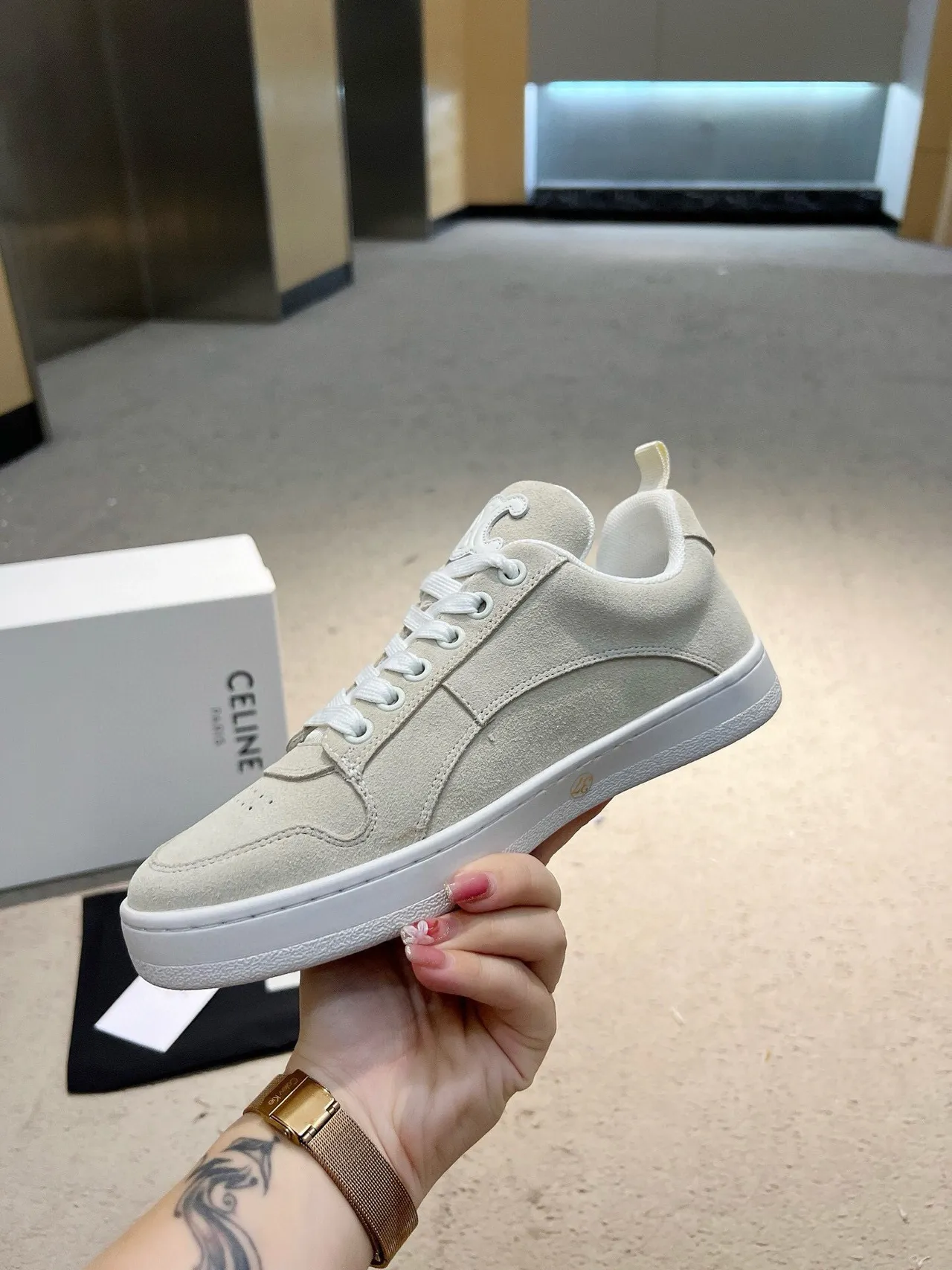 Celine CT-01 Z Trainer Off-White Daim Chaussures Lifestyle 3