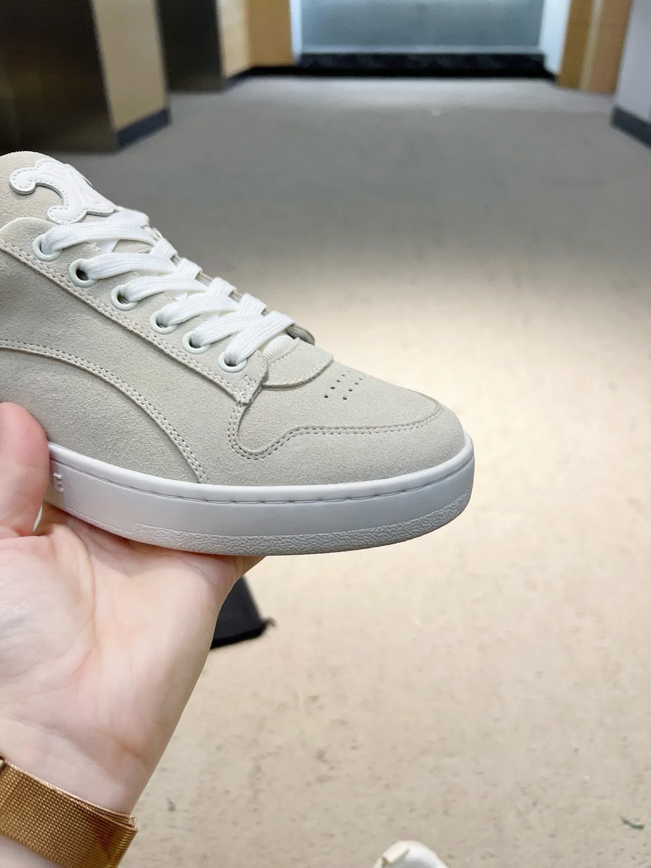 Celine CT-01 Z Trainer Off-White Daim Chaussures Lifestyle 8