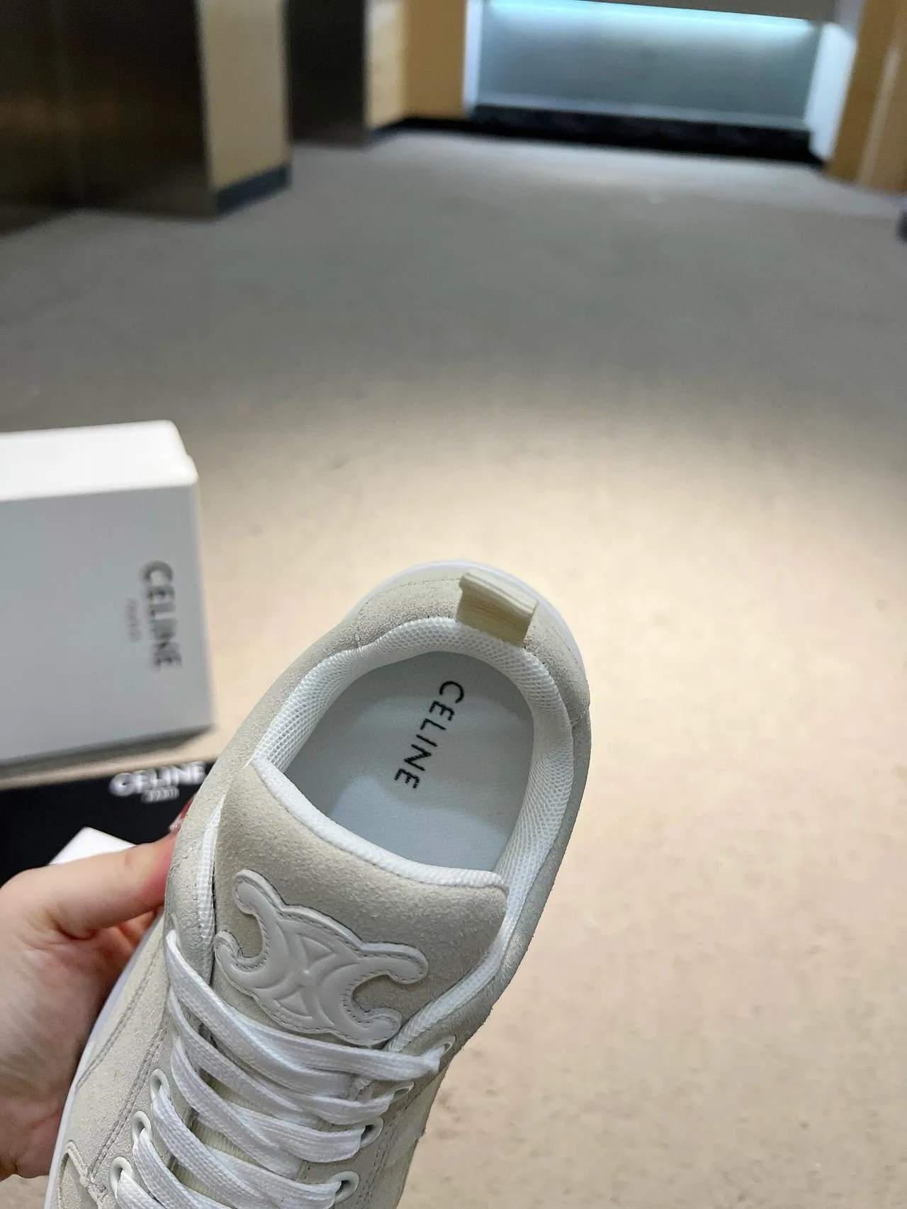 Celine CT-01 Z Trainer Off-White Daim Chaussures Lifestyle 9
