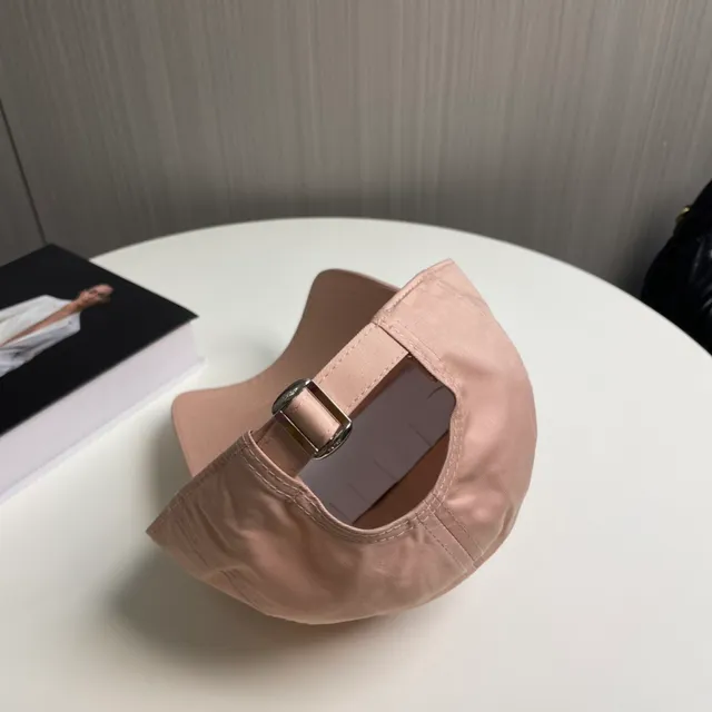 Celine Logo bordado rosa polvoriento gorra de béisbol 4