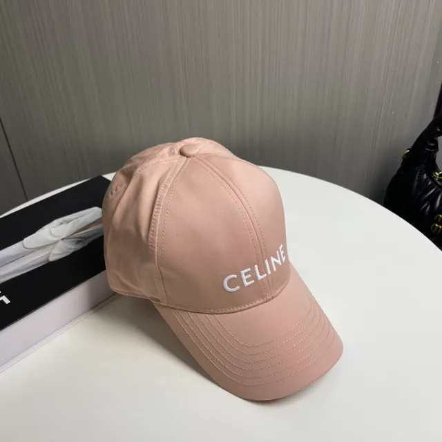Celine Logo bordado rosa polvoriento gorra de béisbol 9