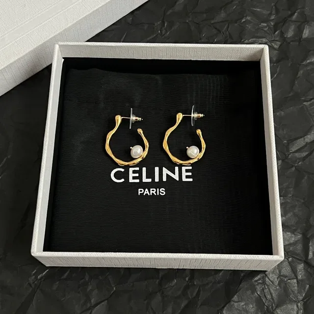Celine أقراط لؤلؤ قطرة حلقية ملتوية ذهبية اللون 5