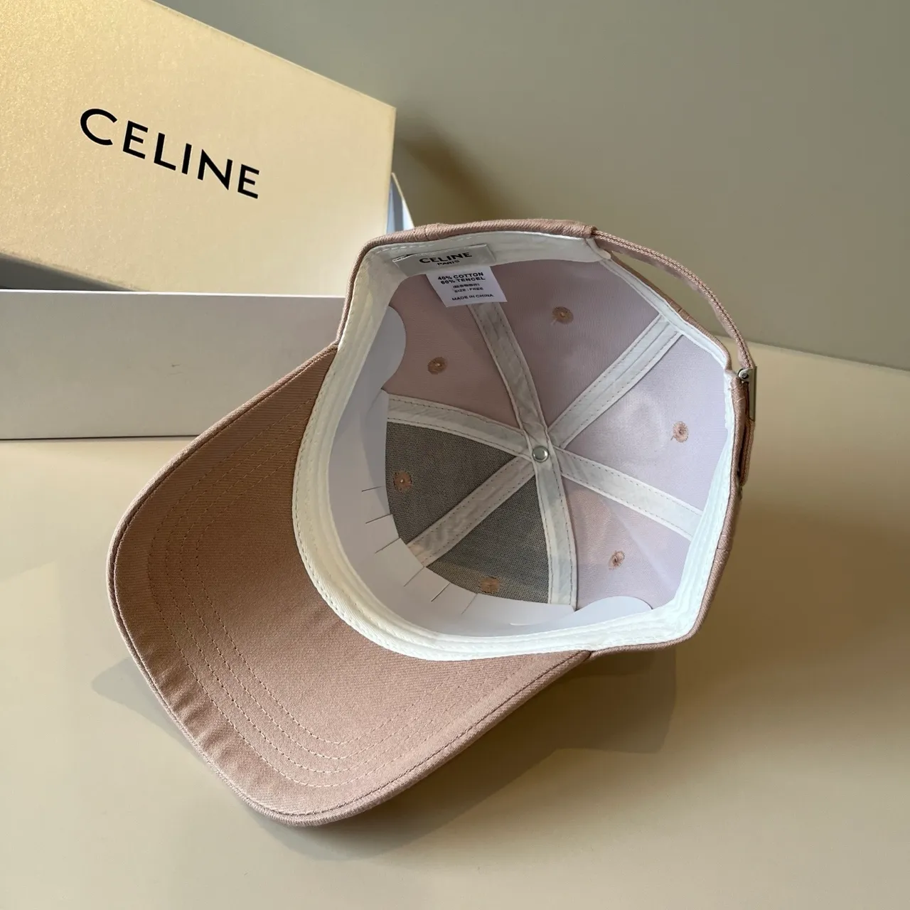 Celine Interlocking CC مطرزة وردي غباري قبعة بيسبول 3
