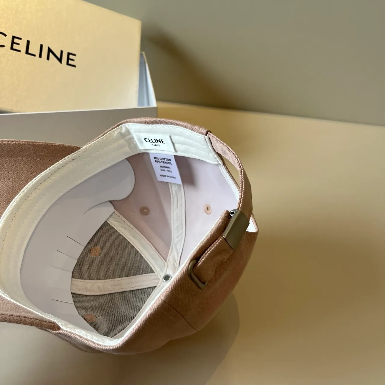 Celine Interlocking CC مطرزة وردي غباري قبعة بيسبول 4