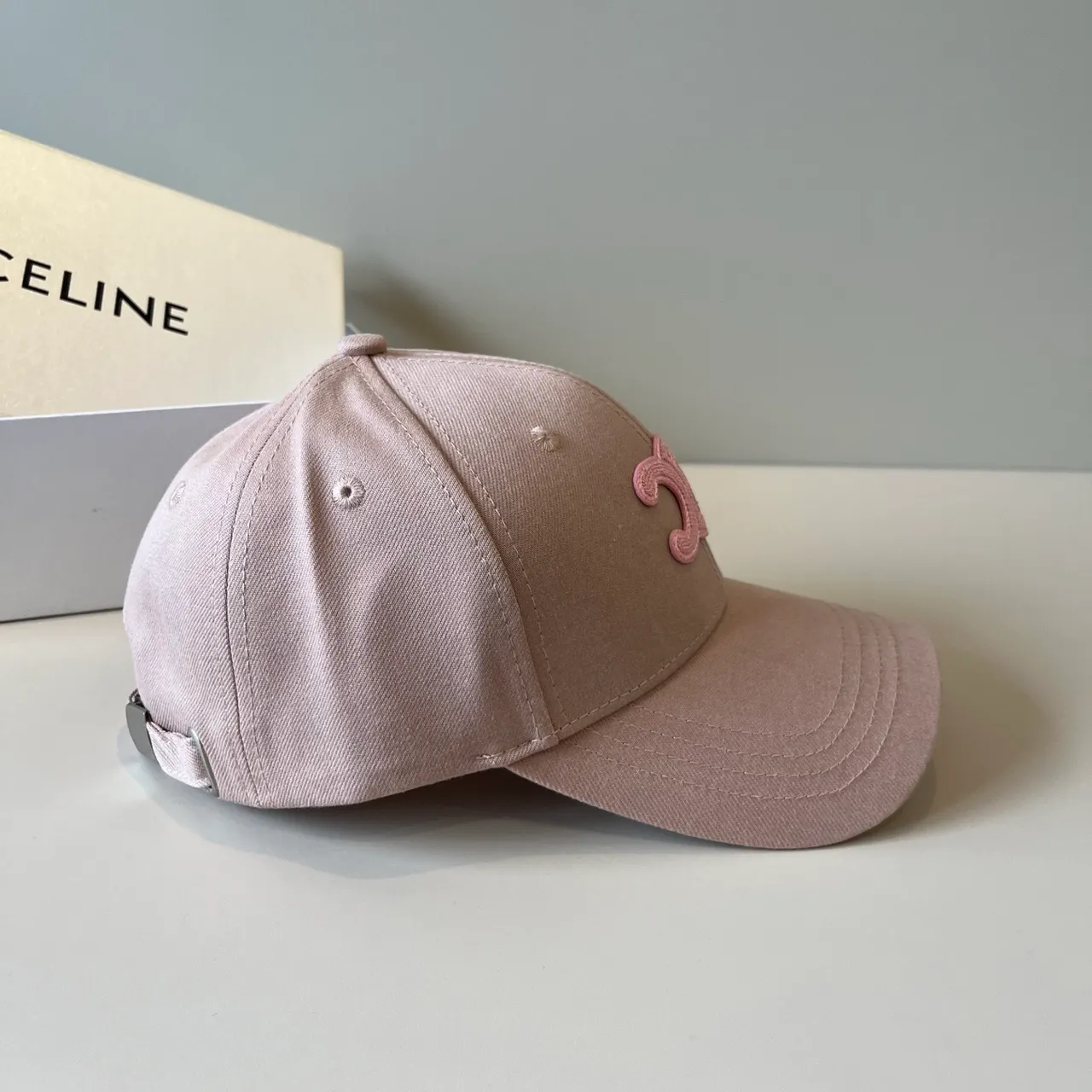 Celine Interlocking CC مطرزة وردي غباري قبعة بيسبول 5