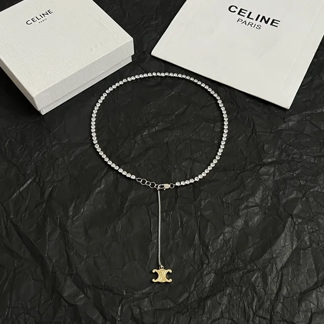 Celine Triomphe क्रिस्टल मोती सोने का रंग पेंडेंट नेकलेस 6