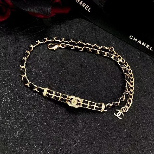 Chanel Bolsa de Cinto Preto Dourado Corrente Couro Tricotado Moda 3