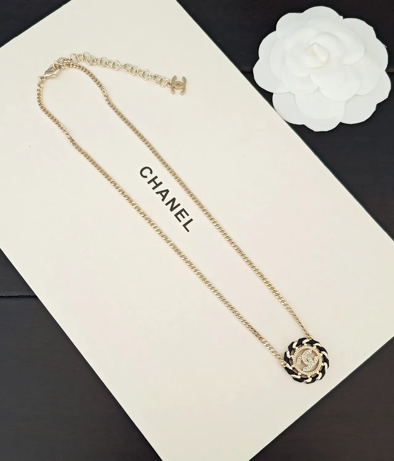 Chanel Black Gold Curb Chain Circular CC Logo Pendant Necklace 4