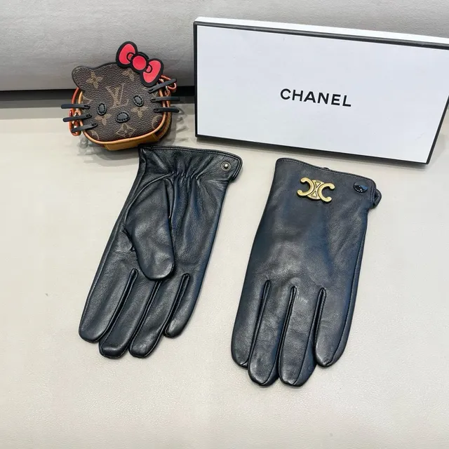 Chanel Guantes de cuero negro y dorado lisos con hardware CC entrelazado 4