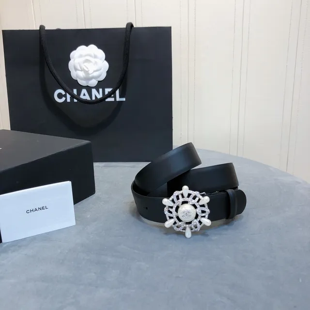 Chanel Black White Ornate Crystal-and-Pearl Buckle Leather Belt 2