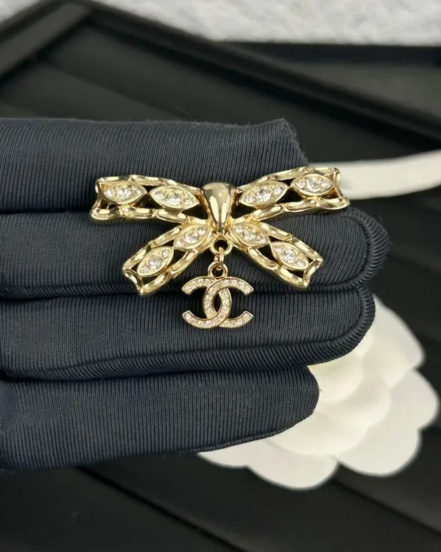 Chanel Bow-Shaped Crystal-Embellished Gold-Tone CC Logo Brooch 2