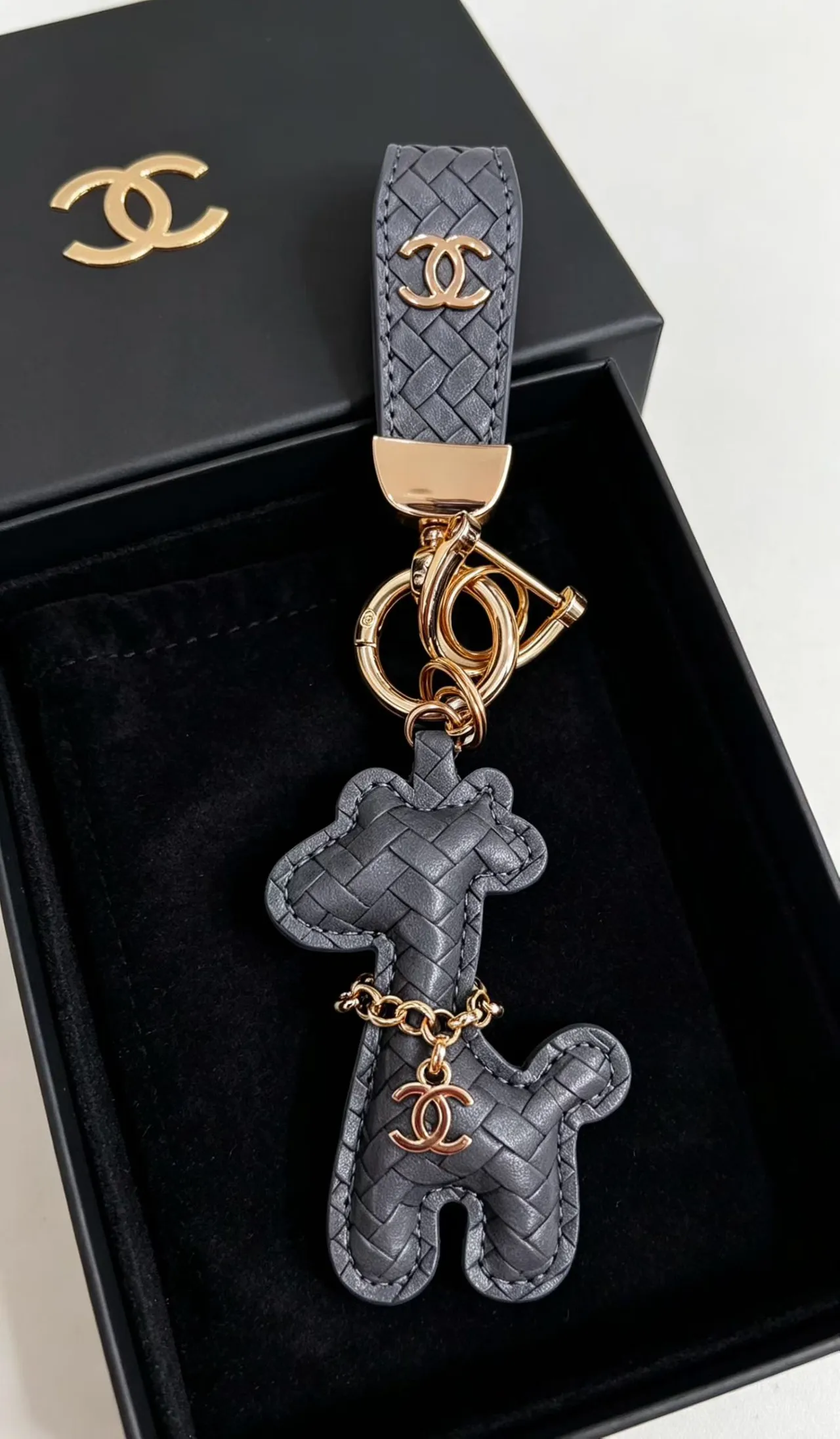 Chanel Cactus Charm Keyring Blue Woven Leather Interlocking CC Logo Handbag 7