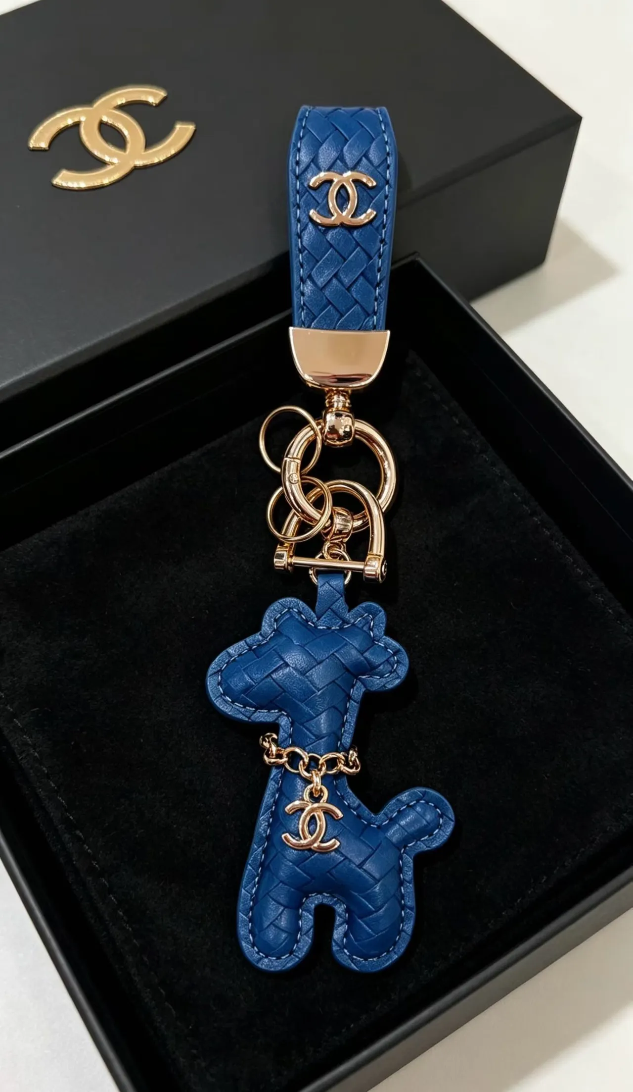 Chanel Cactus Charm Keyring Blue Woven Leather Interlocking CC Logo Handbag 8