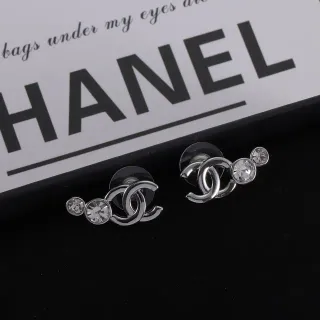 Chanel CC أقراط كريستال