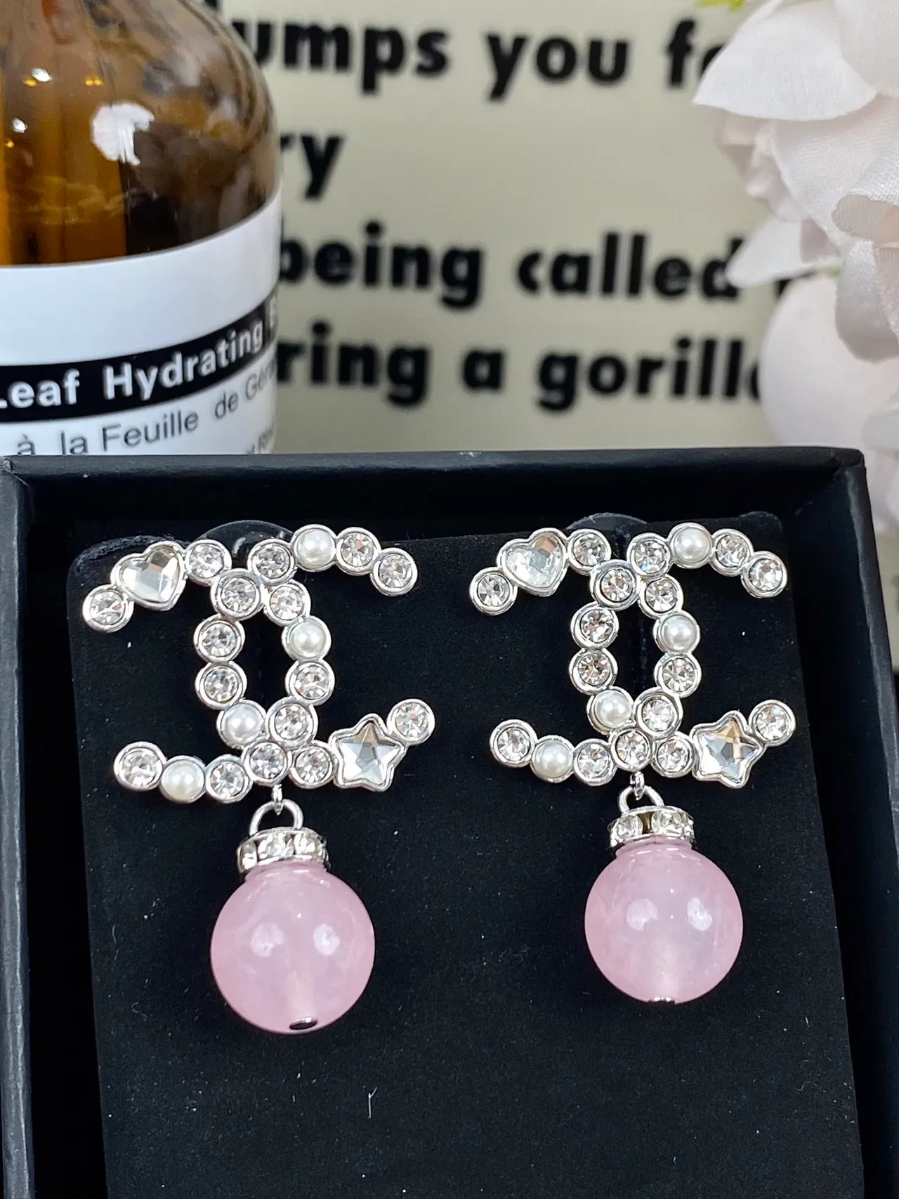 Chanel CC Drop Boucles d'Oreilles Blanc Rose Cristal-Pavé Motif Interlocking Pendentif Sphérique Gemstone 6