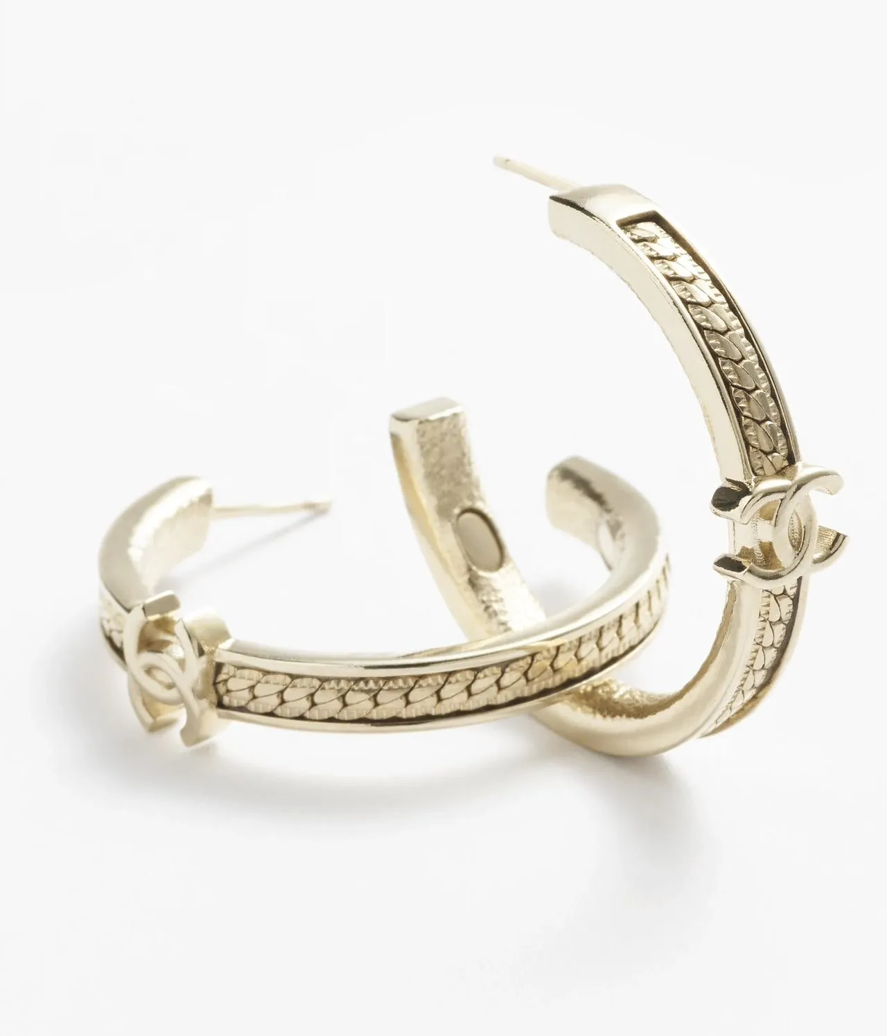 Boucles d'oreilles Chanel CC Aureola Or Noir Métal Interlocking Logo 8