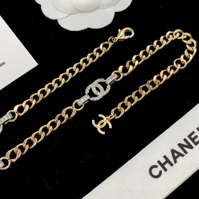 Chanel CC Logo Bracelet Gold Silver Curb Chain Interlocking Bracelet 6