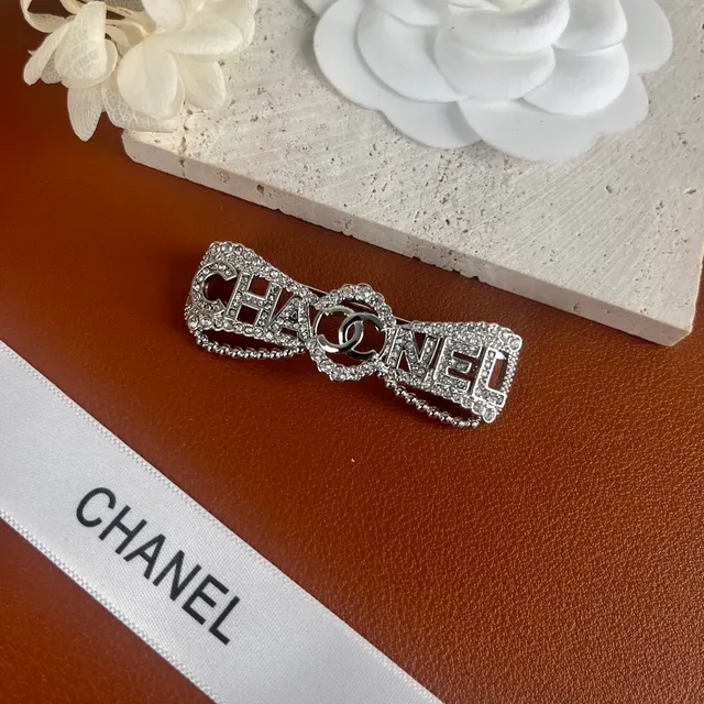 Chanel CHANEL क्रिस्टल लेटरिंग पपड़ी ब्रोच 4