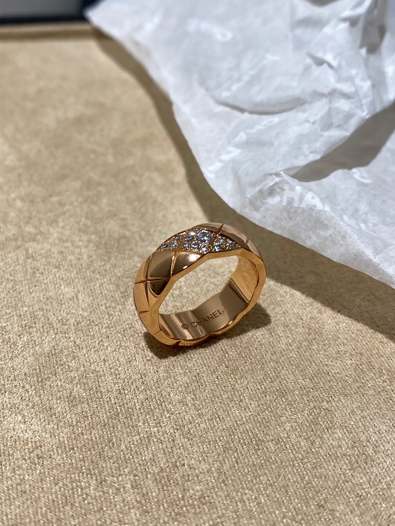 Chanel Coco Crush Banda Oro Plata Acolchada Corte Diamante Pavé-Set Detalle Cristal Anillo 8