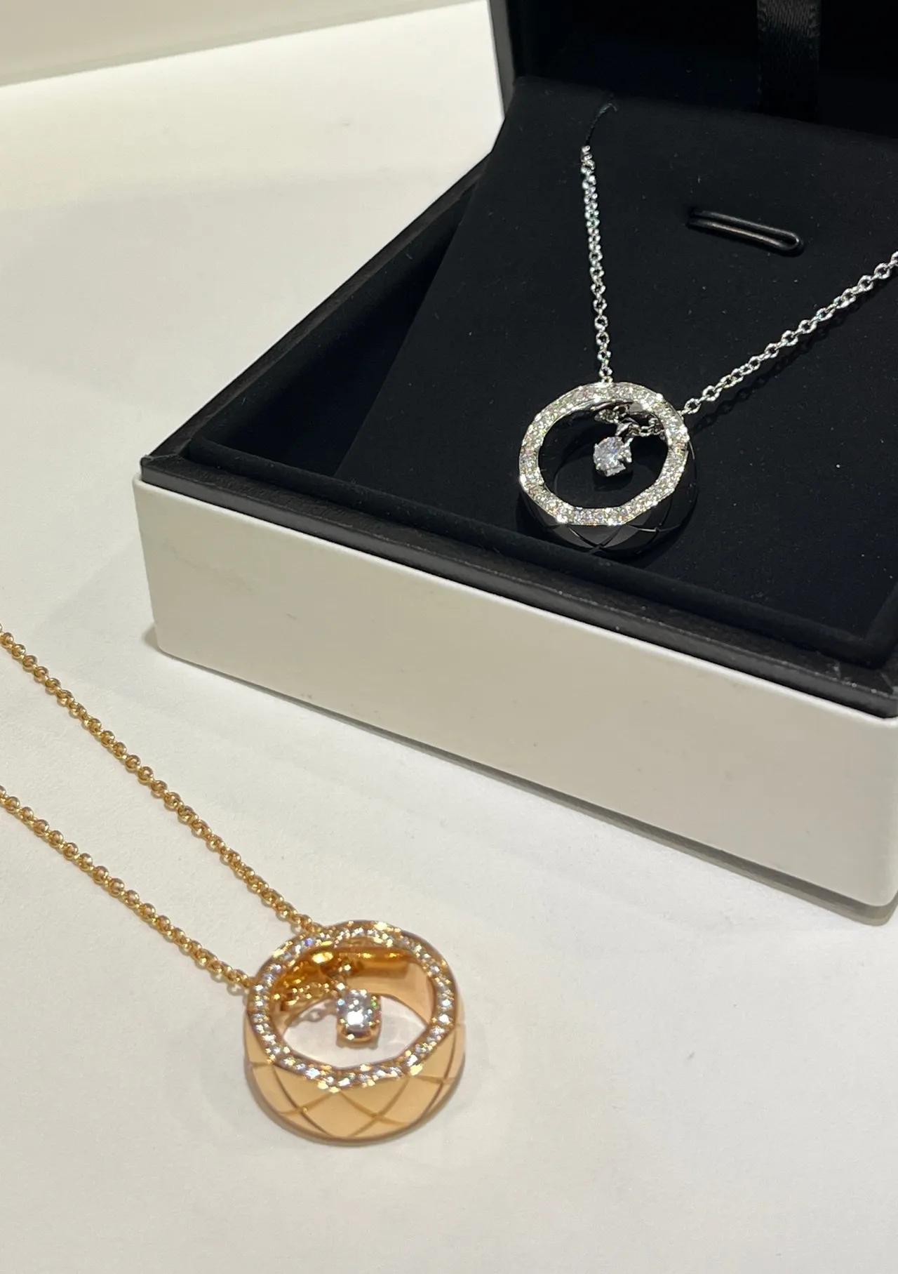 Collar Chanel oro tono Pavé diamante círculo abierto 3