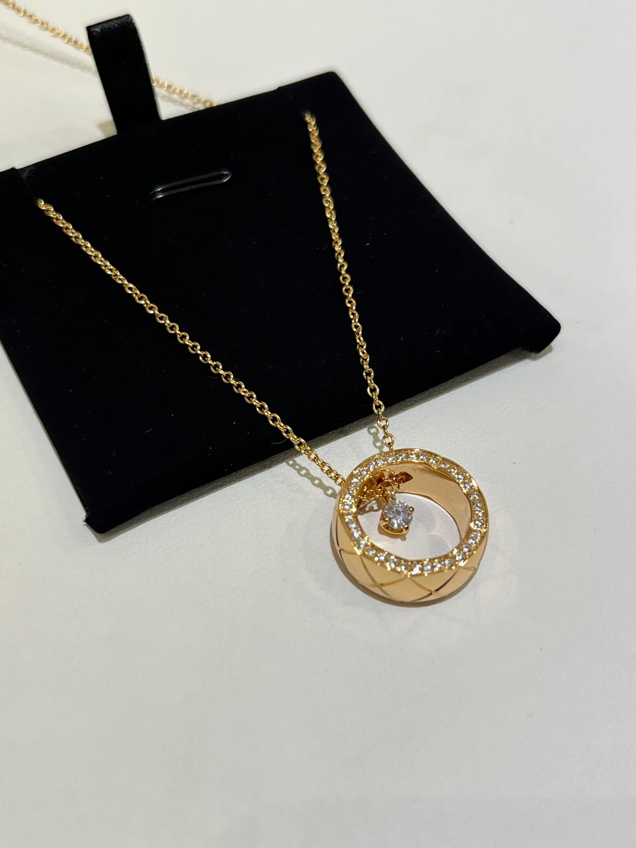 Collar Chanel oro tono Pavé diamante círculo abierto 5