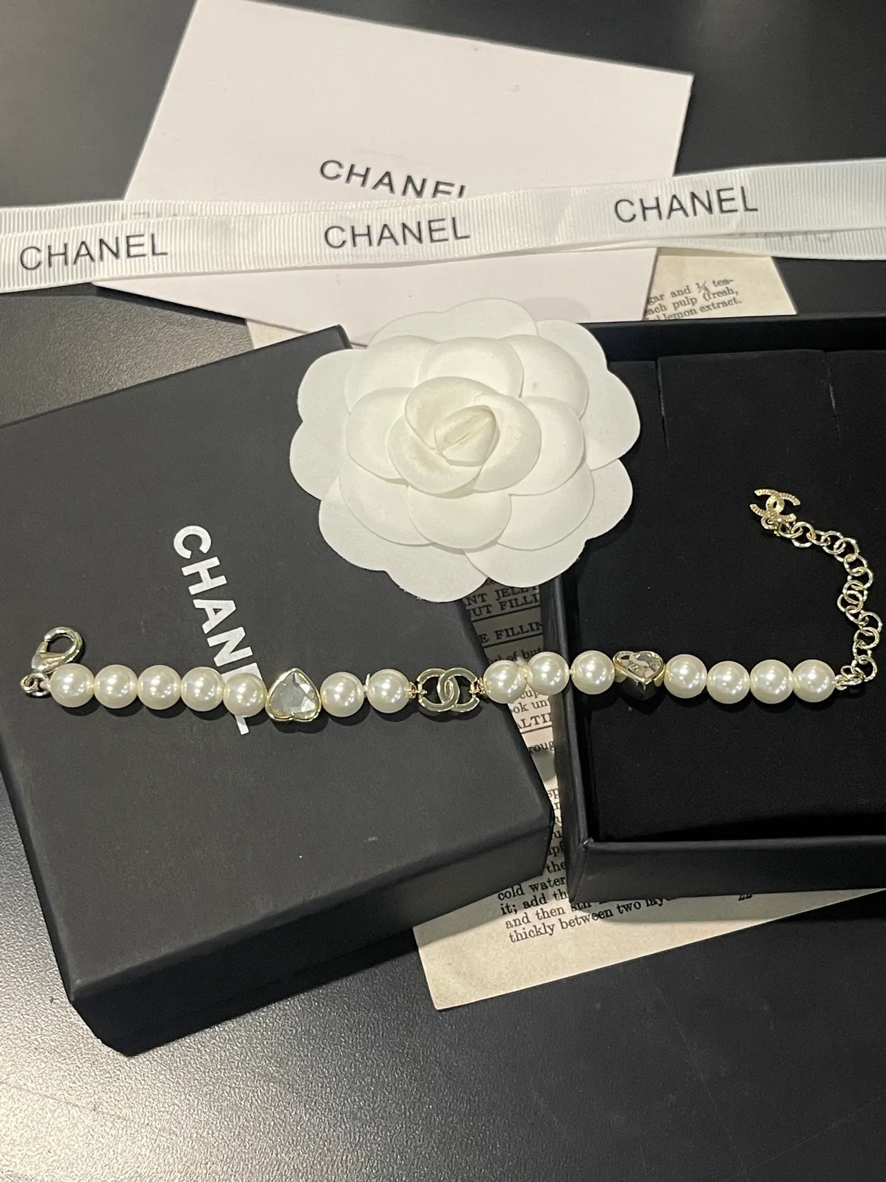 Chanel سوار اللؤلؤ أبيض ذهب أكسنت قلب-كريستال سوار 8