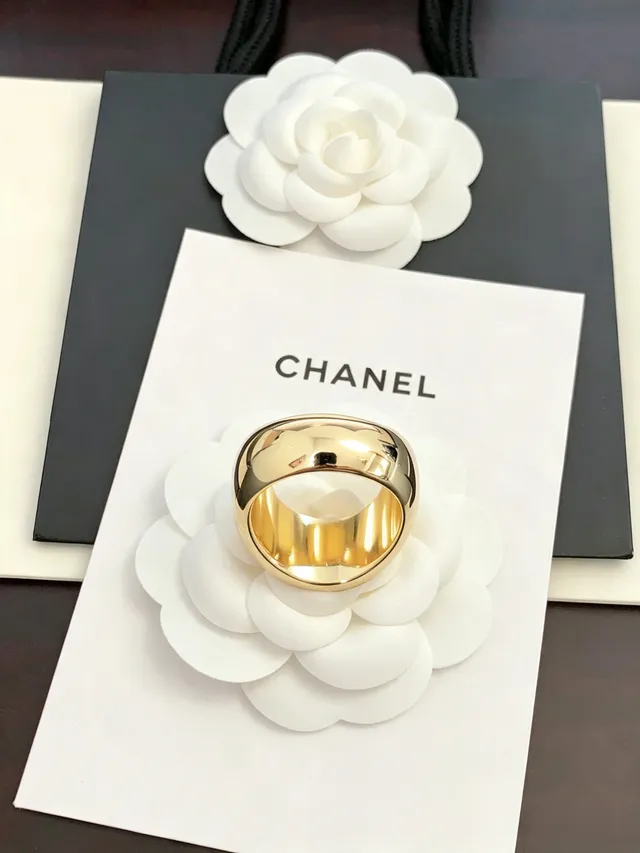 Chanel 珍珠印章戒指 镀金 白珍珠戒指 2