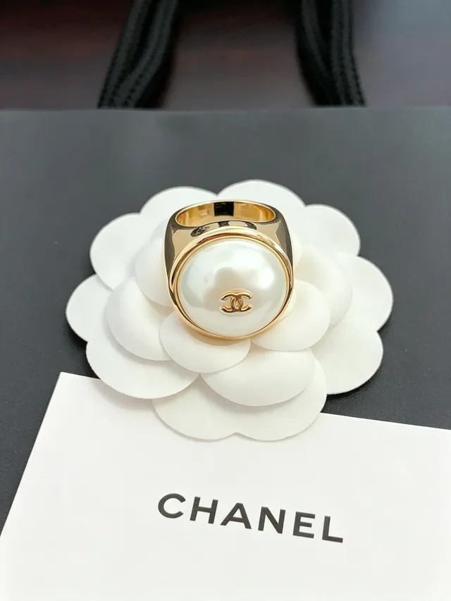 Chanel 珍珠印章戒指 镀金 白珍珠戒指 6