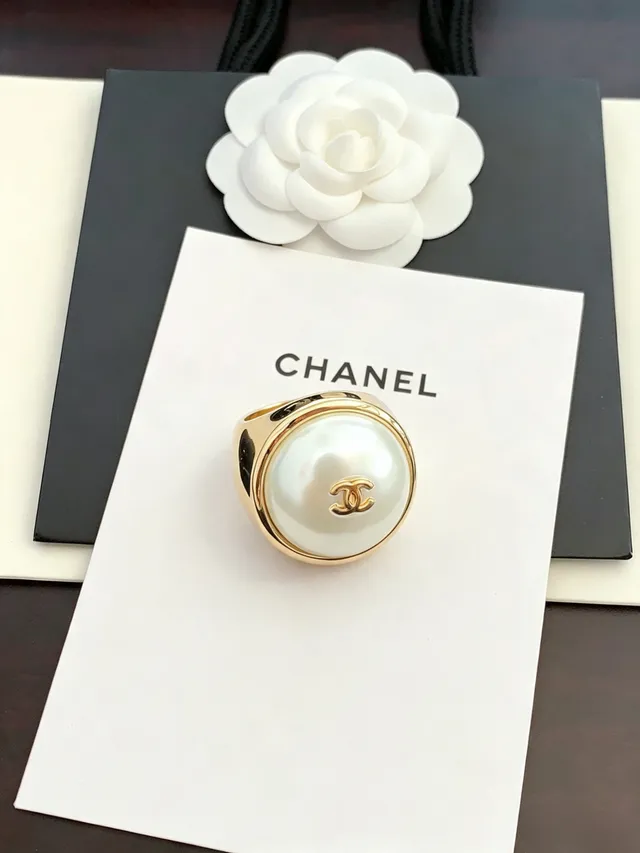 Chanel 珍珠印章戒指 镀金 白珍珠戒指 7