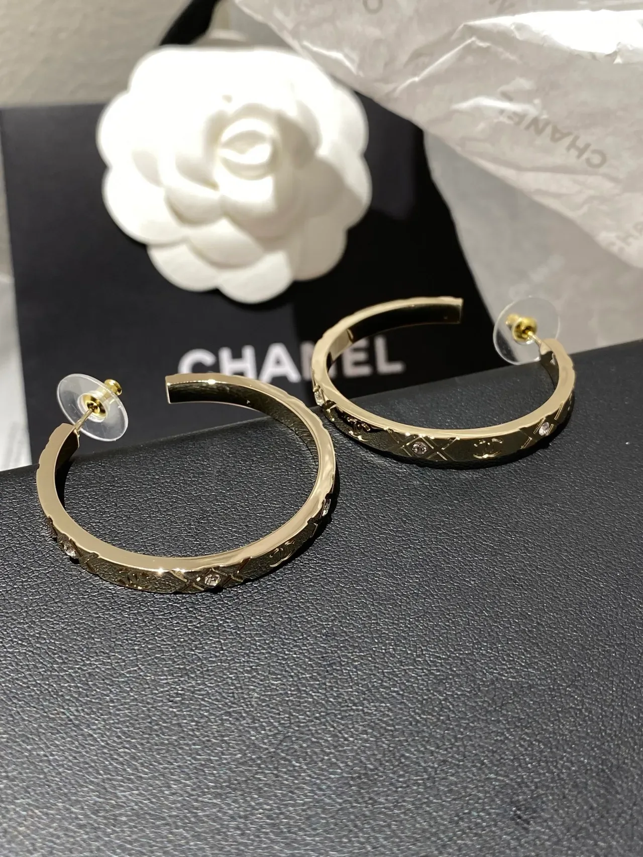 Chanel Quilted CC Logo Gold-Tone Crystal Hoop Earrings 7