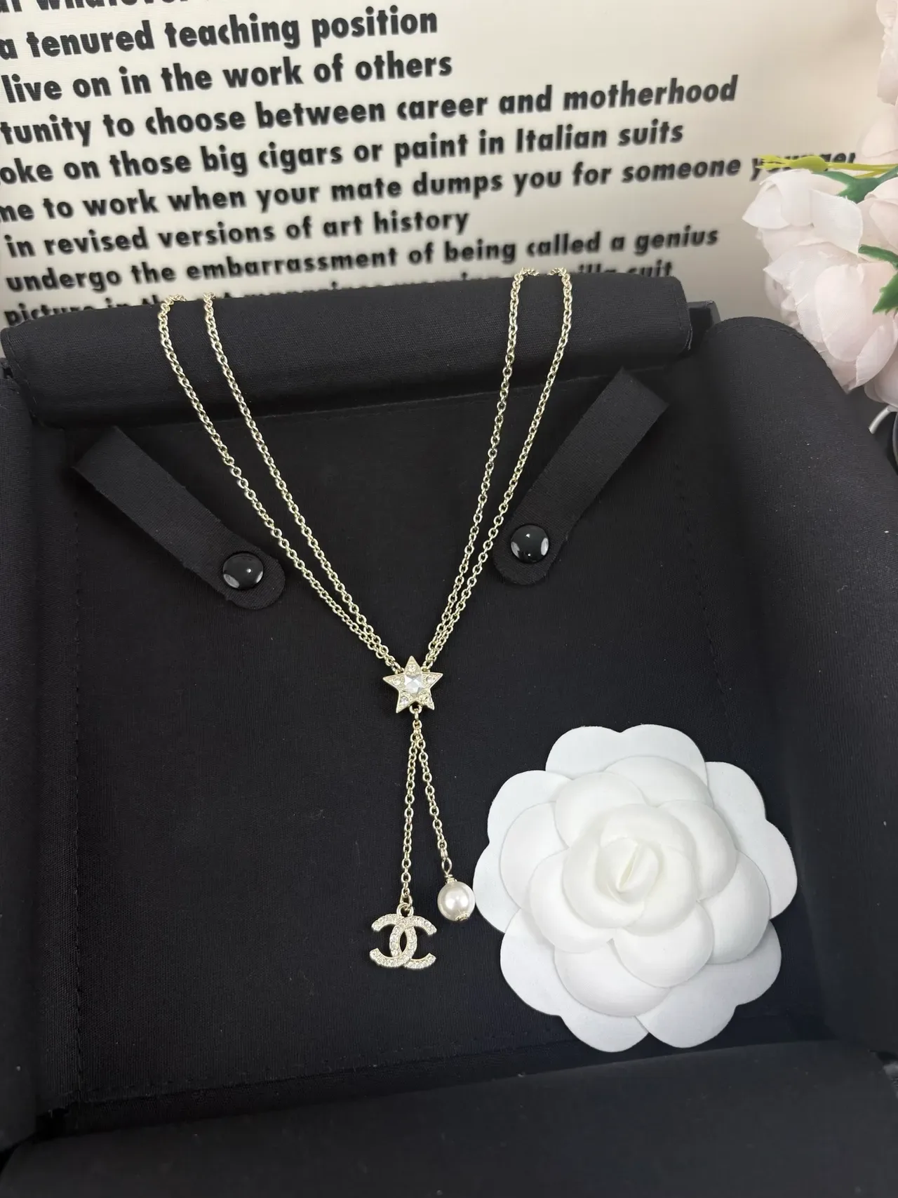 قلادة Chanel Star Lariat ذهبي أبيض سلسلة مزدوجة نقشة 7