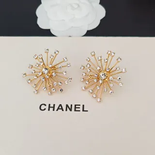 Chanel সানবার্স্ট ক্রিস্টাল গোল্ড-টোন স্টাড ইয়াররিংস