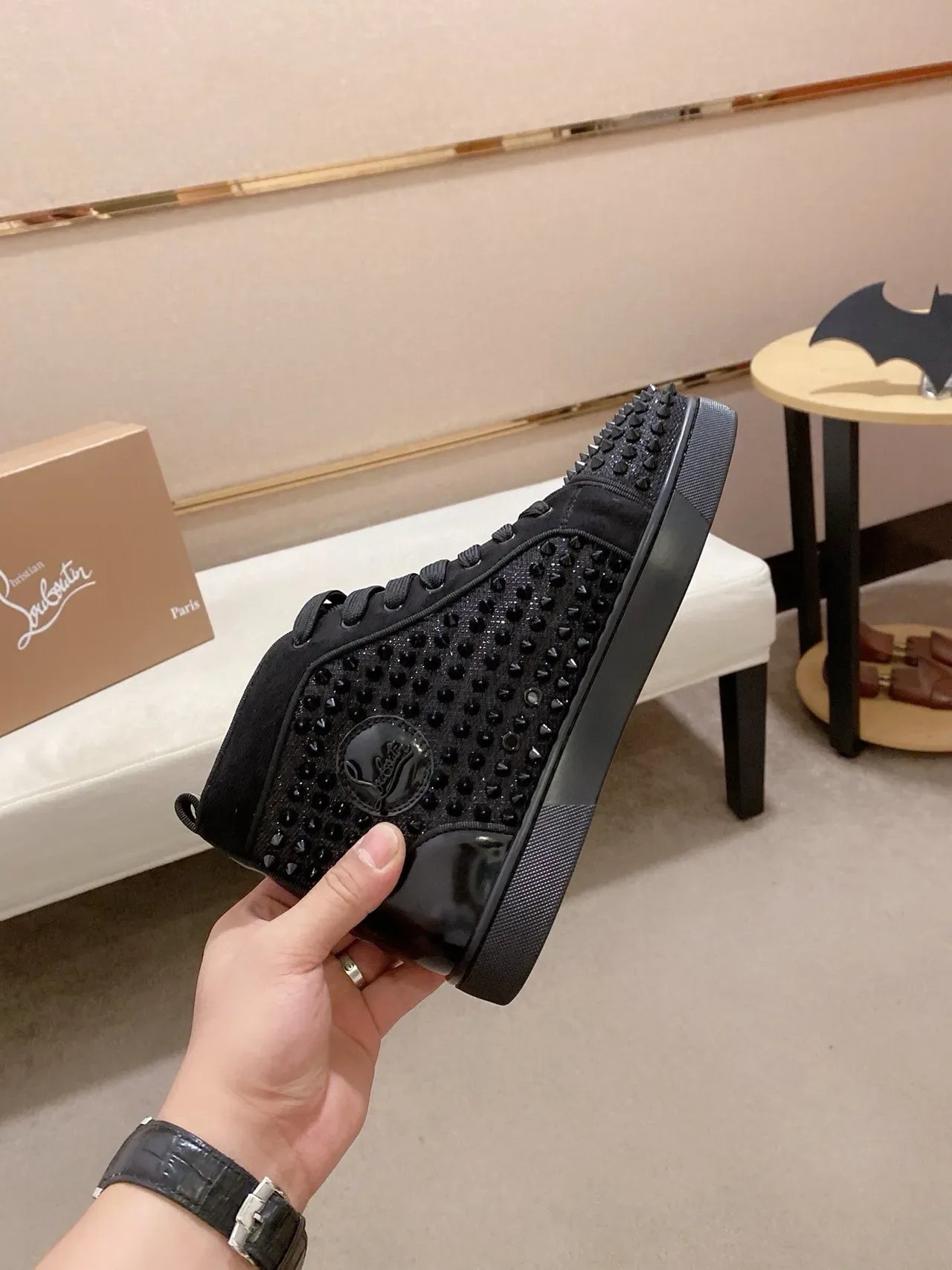 Christian Louboutin Louis Spikes 黑色铆钉高帮生活方式运动鞋 5
