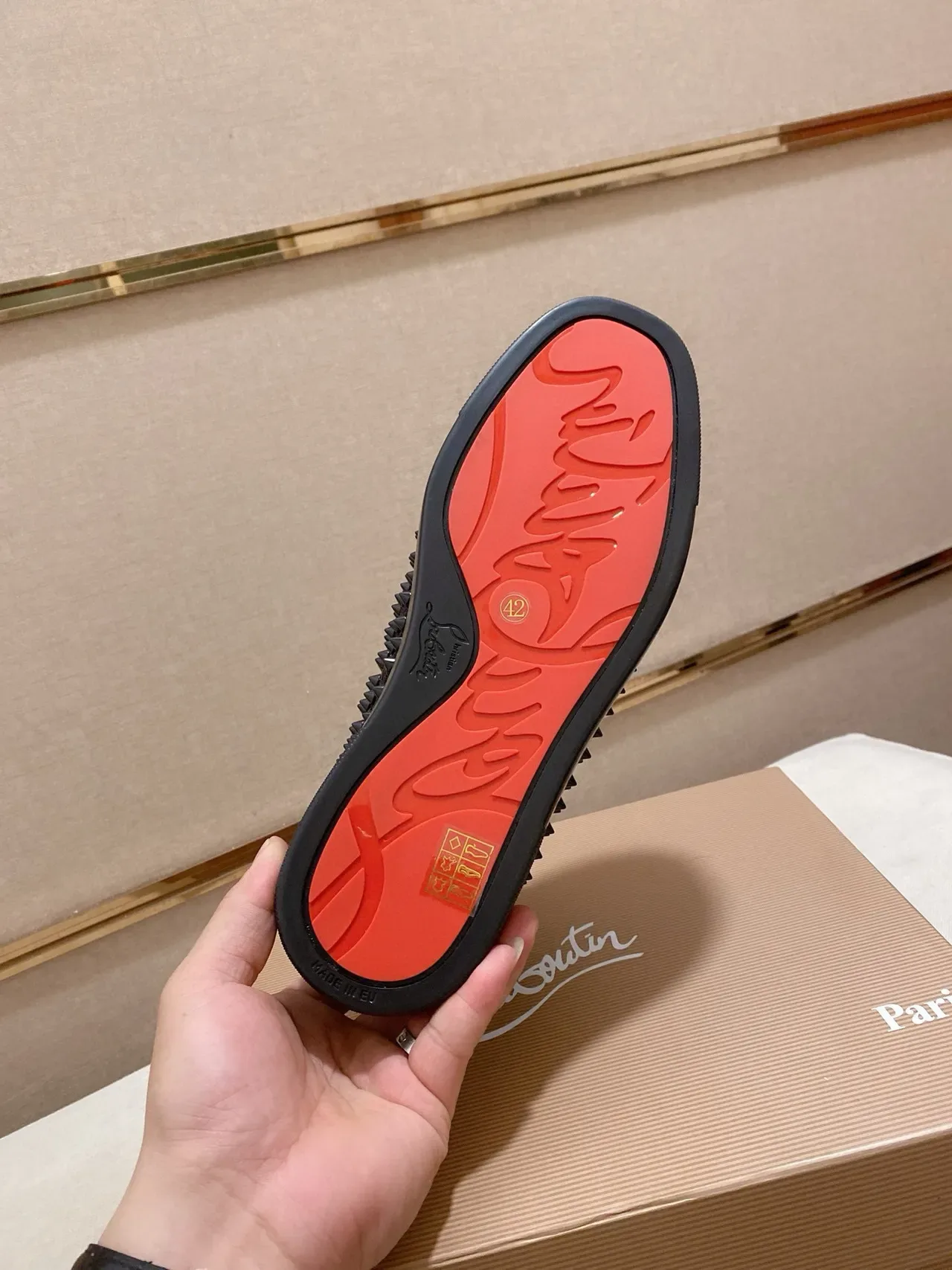 Christian Louboutin Louis Spikes 黑色铆钉高帮生活方式运动鞋 9