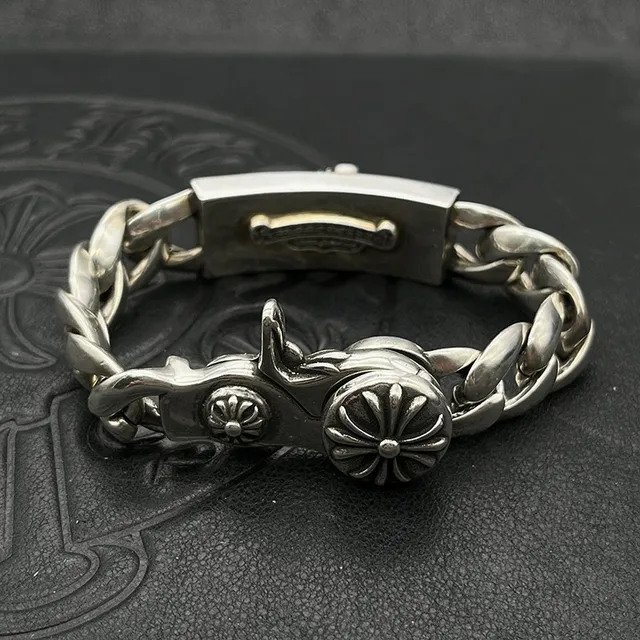 Chrome Hearts क्रॉस और तलवार भारी कर्ब चेन चांदी के कंगन 6