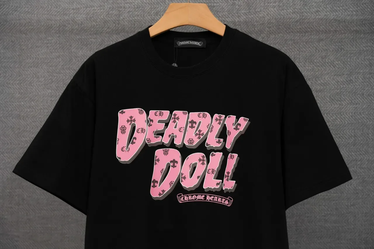 T-shirt blanc à impression graphique Chrome Hearts Deadly Doll 8