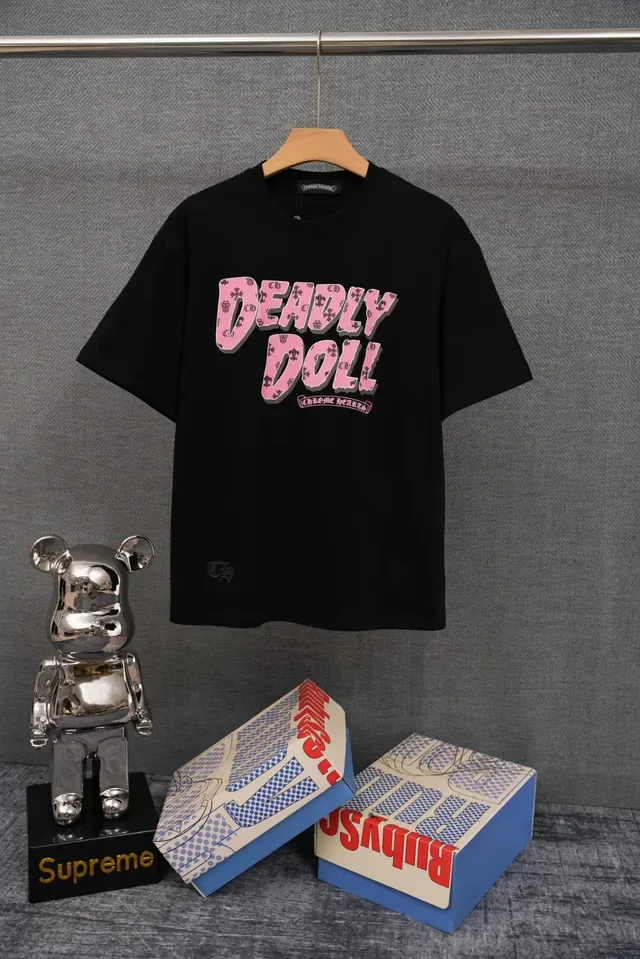 T-shirt blanc à impression graphique Chrome Hearts Deadly Doll 10