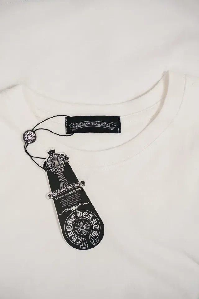 T-shirt blanc à impression graphique Chrome Hearts Deadly Doll 11