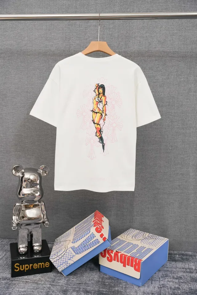 T-shirt blanc à impression graphique Chrome Hearts Deadly Doll 18