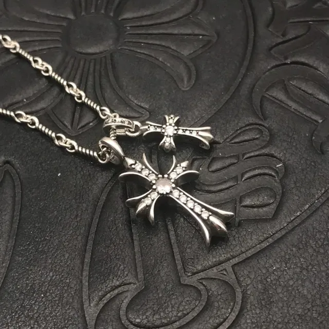 Chrome Hearts डबल क्रॉस पावे क्रिस्टल सिल्वर टोन नेकलेस 6