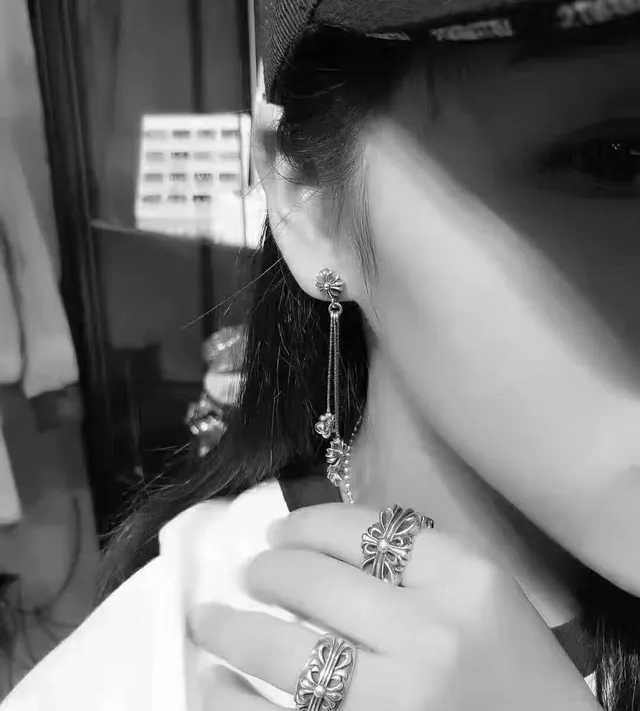 Chrome Hearts Fleur de Lis ऑक्सीडाइज्ड चांदी अंगूठी 3