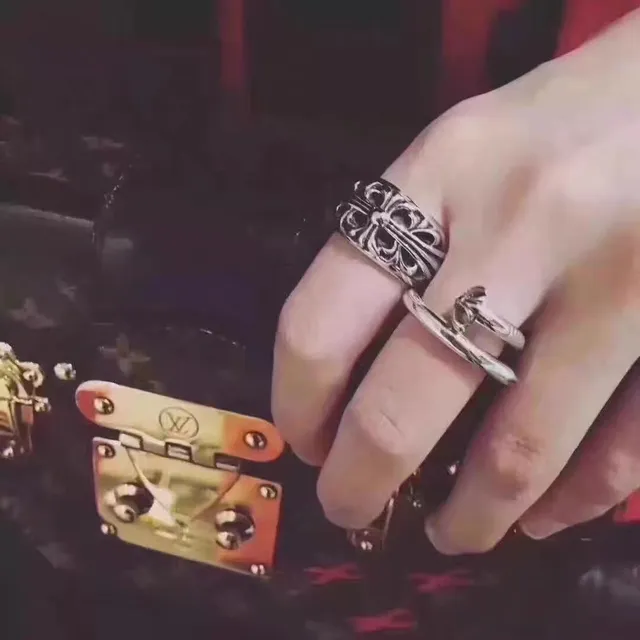 Chrome Hearts Fleur de Lis ऑक्सीडाइज्ड चांदी अंगूठी 4